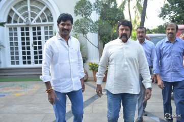 Balakrishna Flagging NBK Helping Hands All India Shata Punyakshetra Jaitrayatra